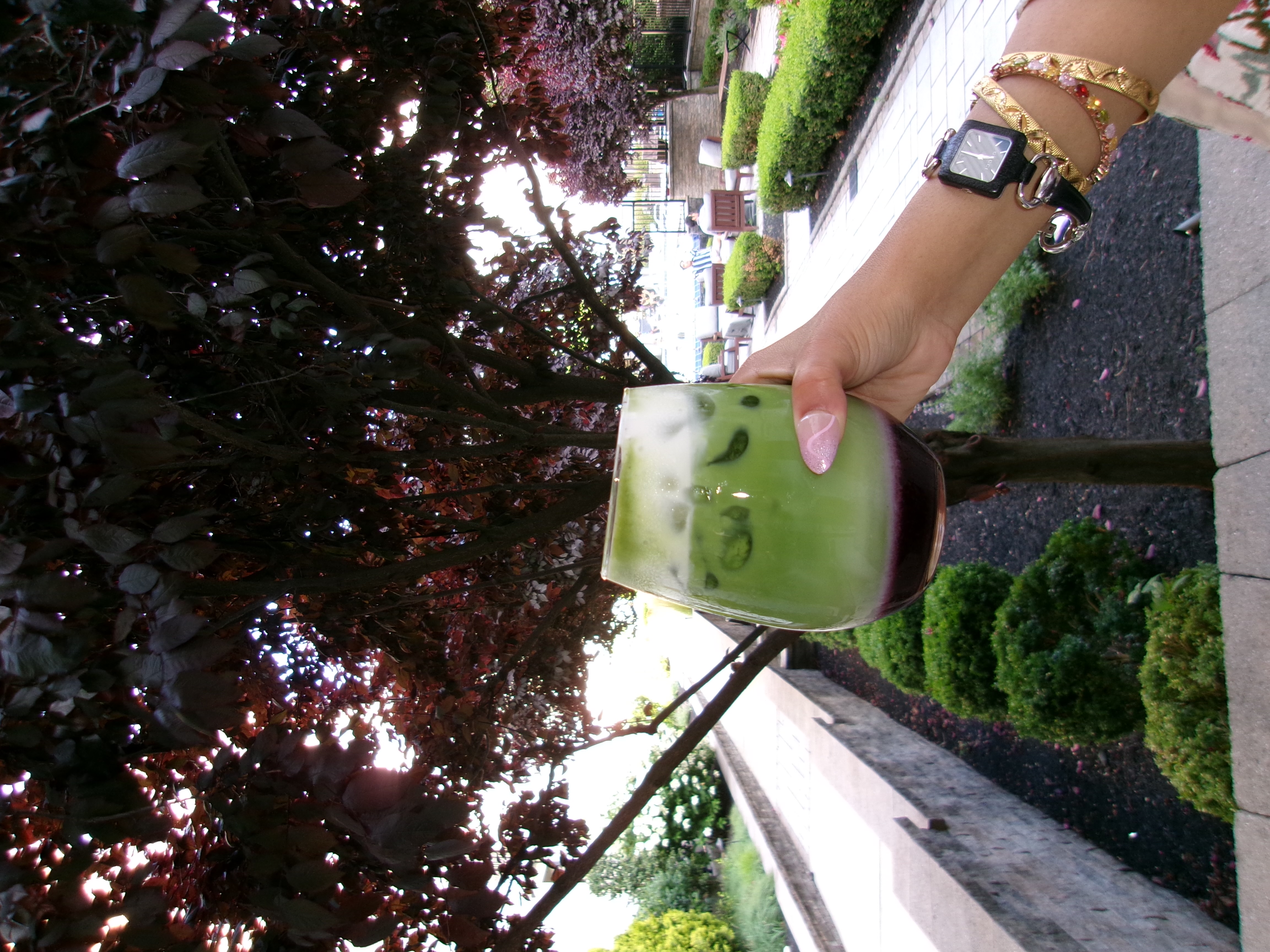 Matcha drink with beautiful presentation